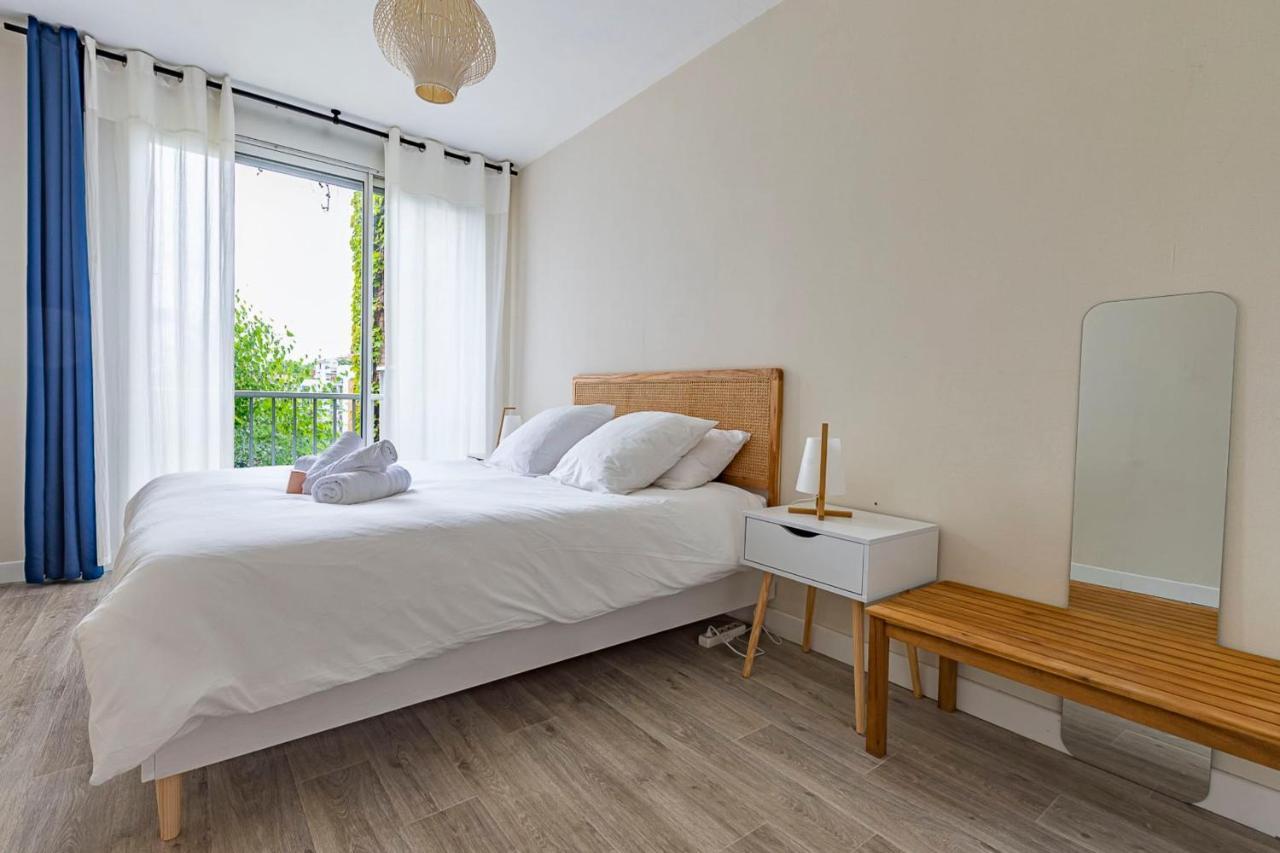 Appartement With Swimming Pool - Near Park